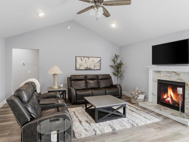 501 E Stoneridge Drive