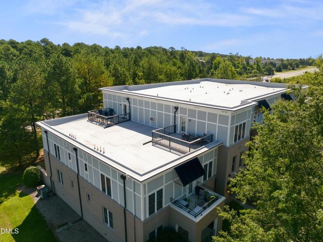 501 Finsbury Street Apt 303