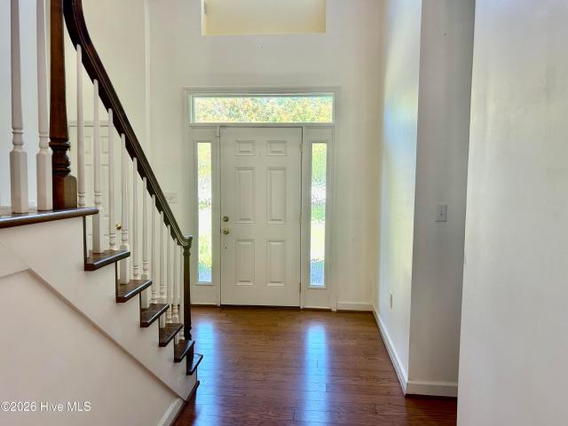 501 Montrose Lane