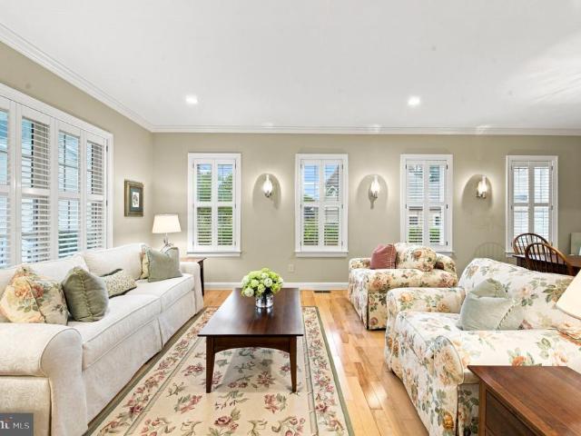 501 Mahoney Drive