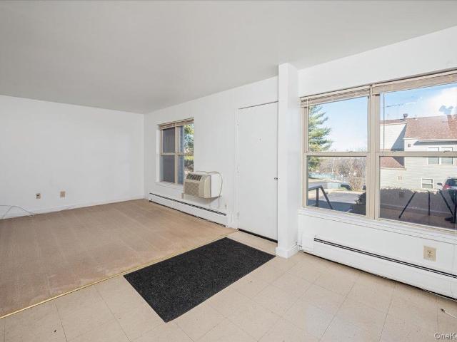 501 Maplewood Gdns, Nanuet, NY 10954 | MLS #969728