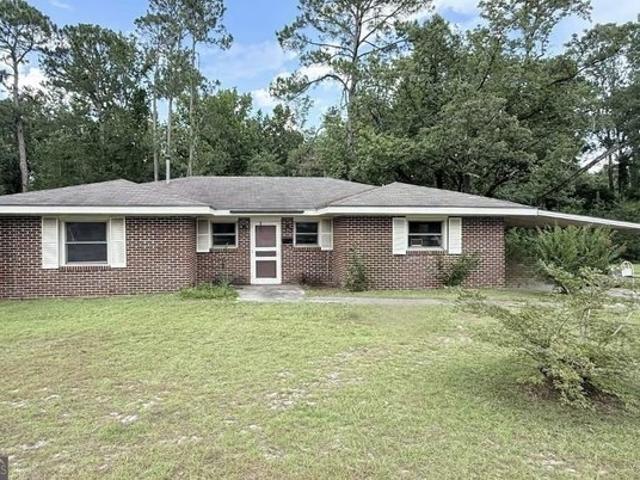 501 N Clark St, Claxton, GA 30417