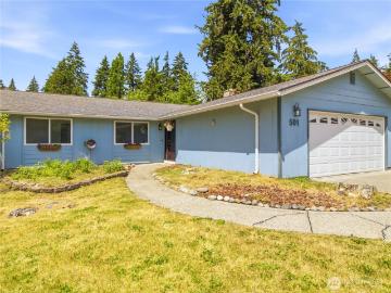 501 Penguin Court SE