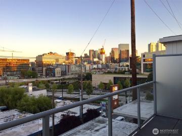 501 Roy St, Unit T306, Seattle, WA 98109 | MLS #2502