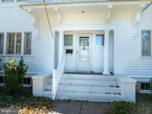 501 W Fairmount Avenue