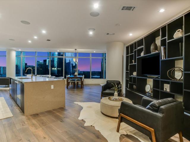 501 West Ave # 2303