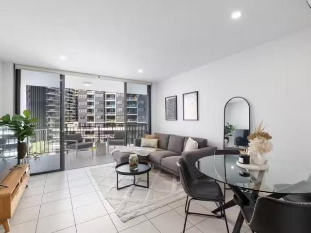 502/8 Holden Street, Woolloongabba Apartment for rent Listed.