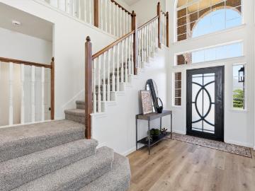 5028 Lake Vista Drive