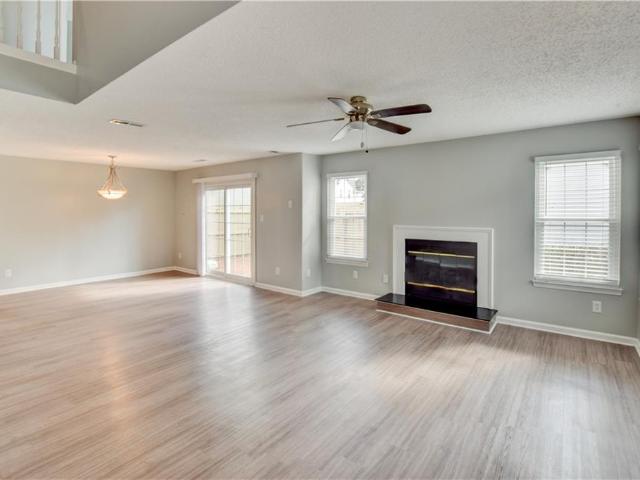 5029 Heathglen CIR