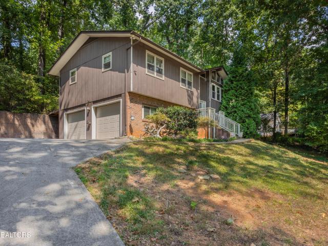 5029 Ridgemont Drive