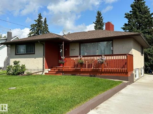 5029 48 Street, Waskatenau, AB, T9A 3P0 house for sale | Listing ID E4503 | Royal LePage