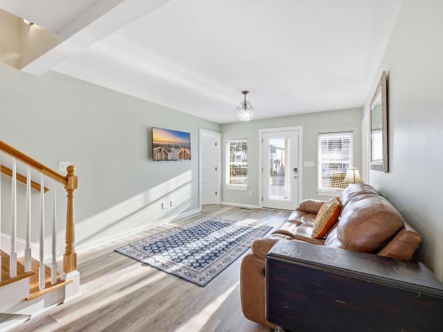 502 17th Ave. S
