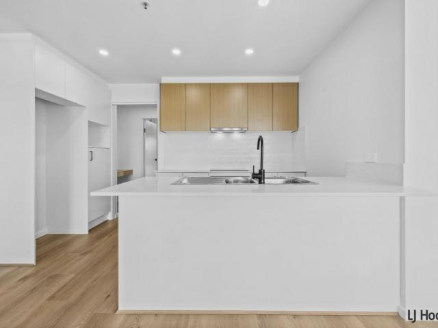 50/2 cornelius street coombs act apartment for rent lj hooker