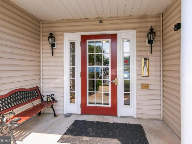 502 Bradley Court # 5D