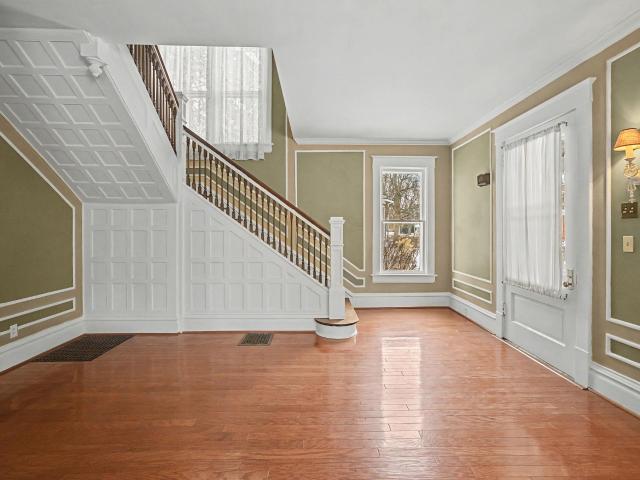 502 E 5th Street