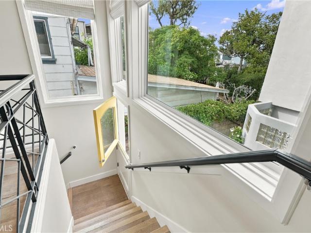502 Fernleaf Avenue 2