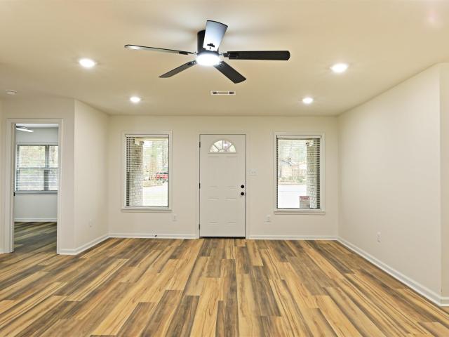 502 Hart Cove