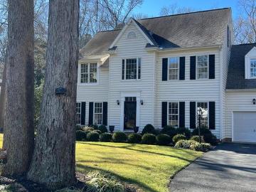 502 Indian Lane