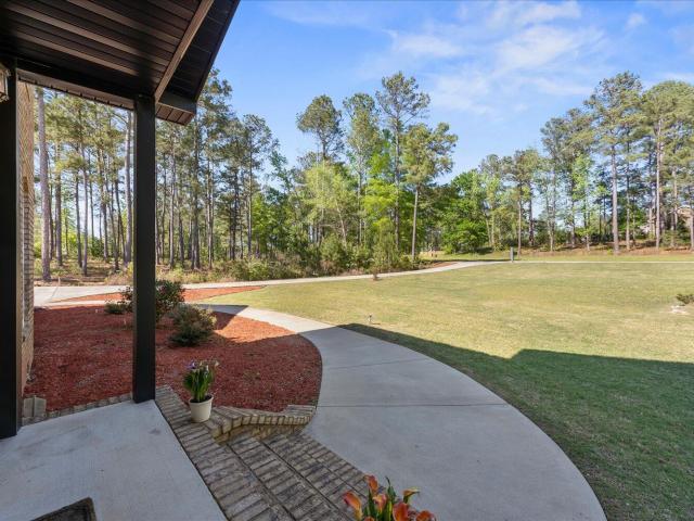 502 Schoolhouse Lane