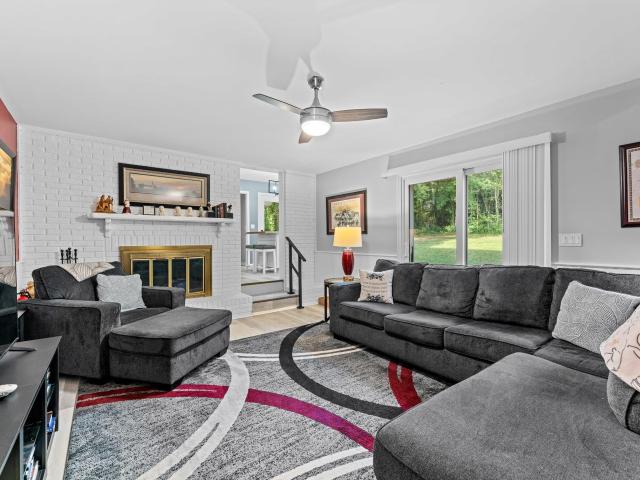 502 Squire Circle