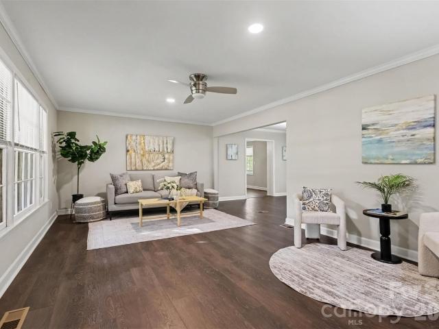 502 Plantation Road # 10