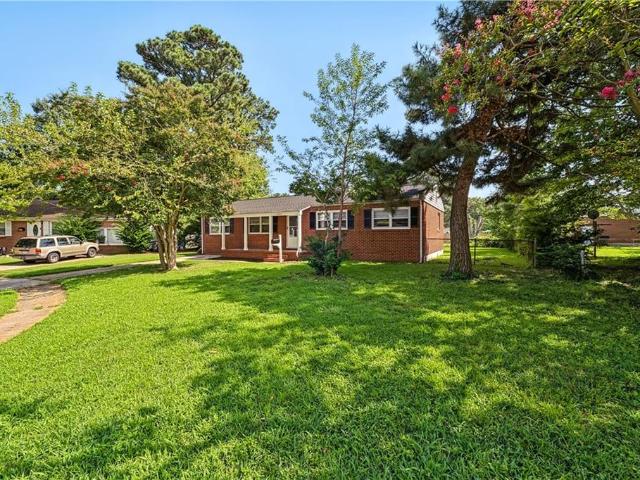 502 Regina CT