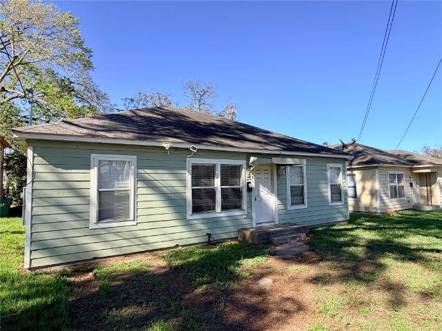 502 W Third St, Brenham, TX 77833 | MLS #90635