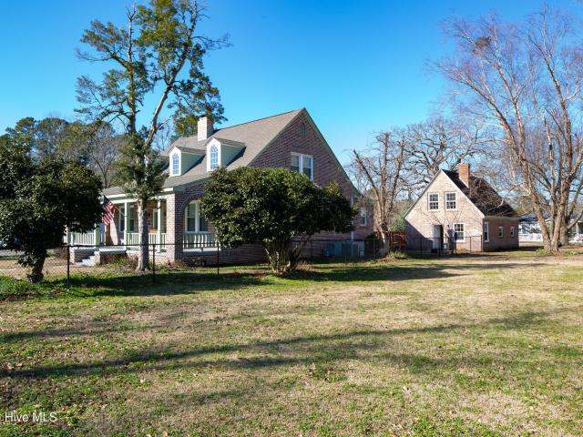 502 W Roseboro Street