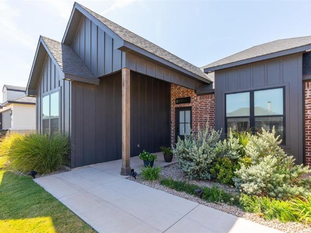 5035 Cranbrook Drive
