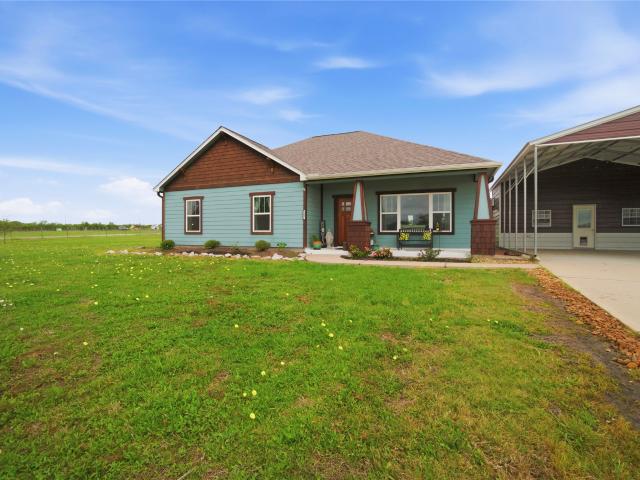 5037 Horseshoe Drive