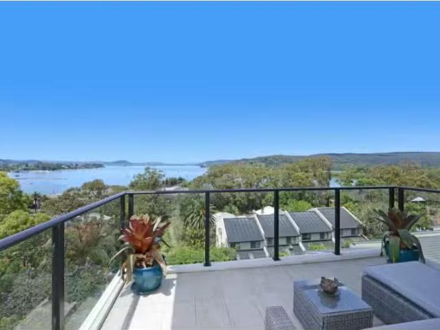 503/8 St George St, Gosford Apartment for rent Listed by Anne.