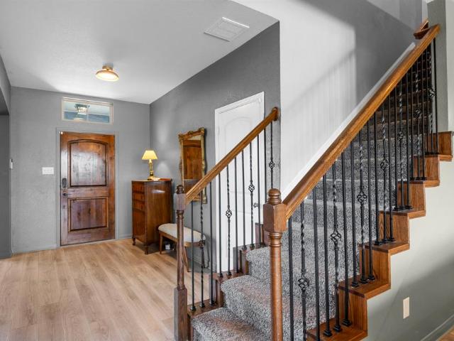 5030 Dickinson Loop