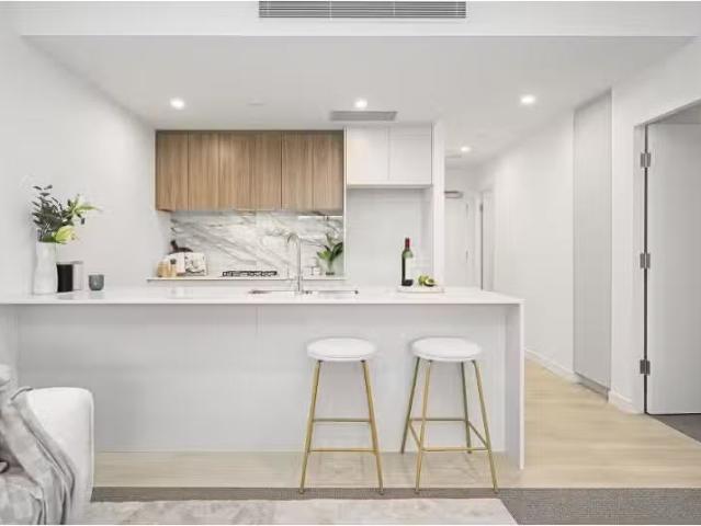 503/115 Derby Street, Penrith Apartment for rent Listed by Le.
