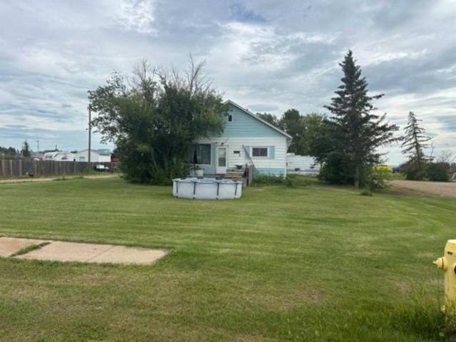 5031 48 Avenue, Girouxville, AB, T0H 1S0 house for sale | Listing ID A2332 | Royal LePage