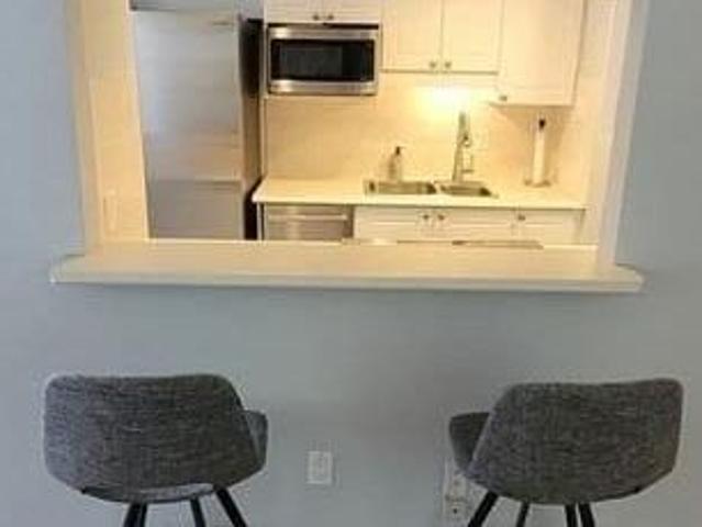 503 1950 Main Street W, Hamilton