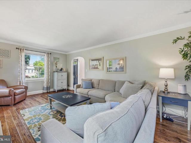 503 Forest View Road