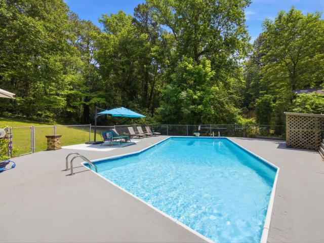 503 Loveman Lane