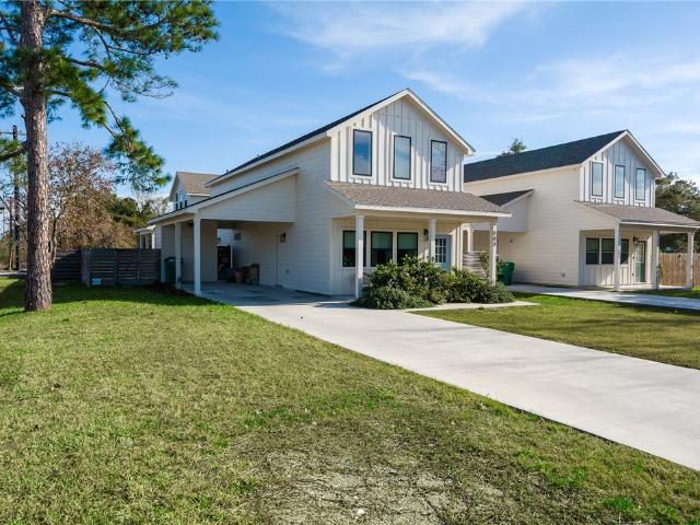 503 S 13th St, Aransas Pass, TX 78336 | MLS #470677