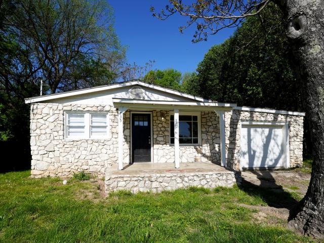 503 S New Avenue