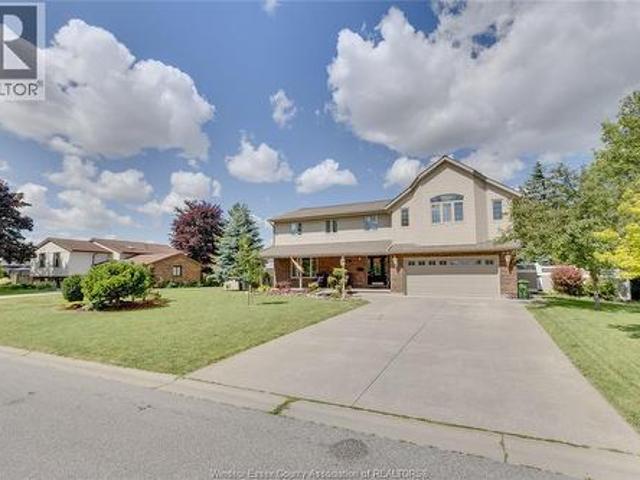 503 Regent, St. Clair Beach, ON, N8N 4B8 house for sale | Listing ID 26018 | Royal LePage