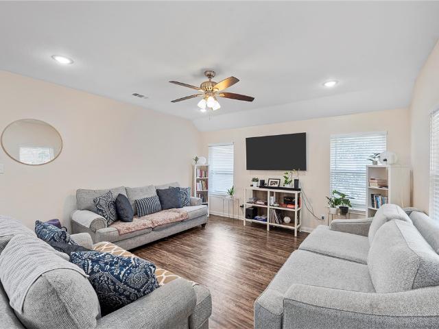 503 Washington Ave, McGregor, TX 76657 | MLS #226974