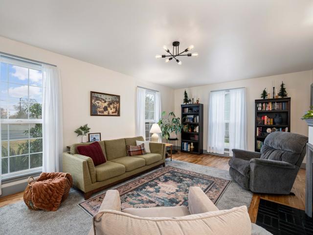 503 West 1st Avenue, Kennewick, US, WA