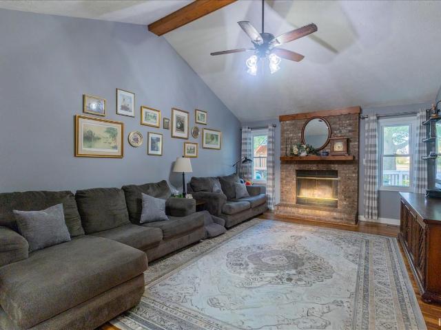 5044 Sequoia Drive