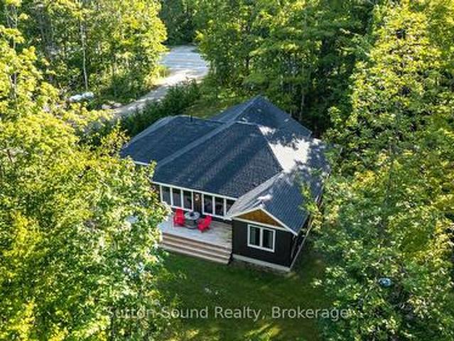 504760 Grey Road 1, Georgian Bluffs, ON, N0H 1S0 house for sale | Listing ID X13602 | Royal LePage