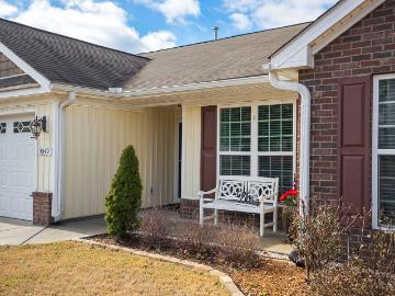 5049 Nokesville Circle