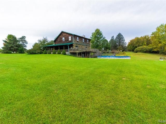 5040 Hemingway Lake Road