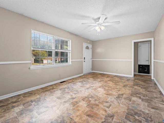 5041 Kyle Lane NW