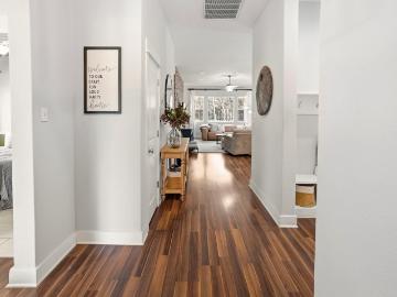 504 Bowery Trl