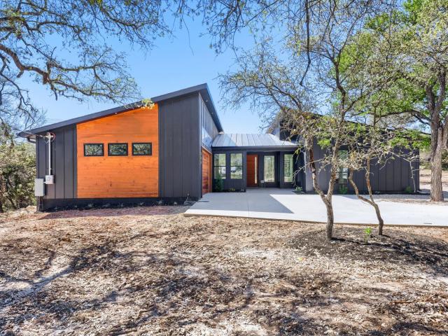 504 District Ln