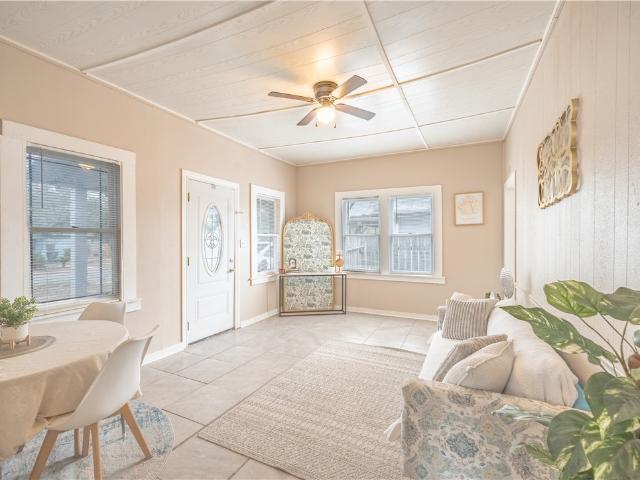 504 E 5th Street